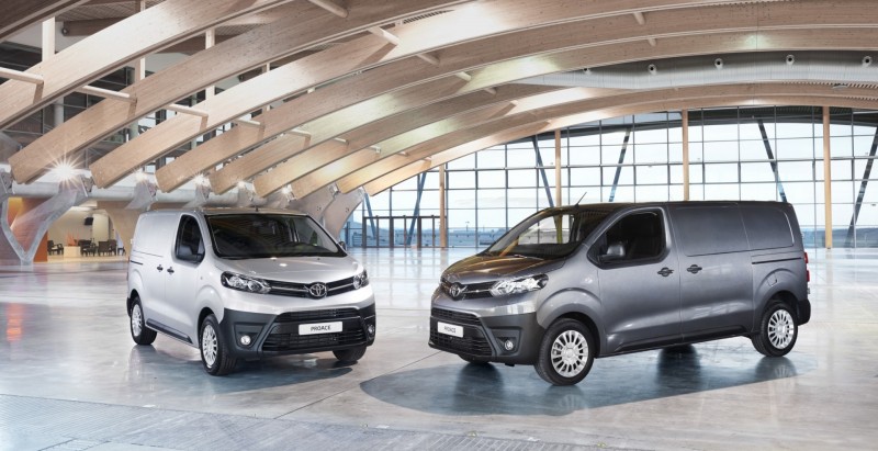 Enlace:Toyota España lanza la gama 2022 de Proace y Proace Electric