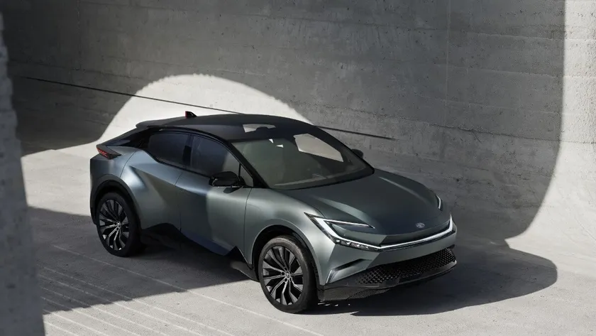 Enlace: Toyota anuncia que lanzará 10 nuevos coches eléctricos a batería para 2026