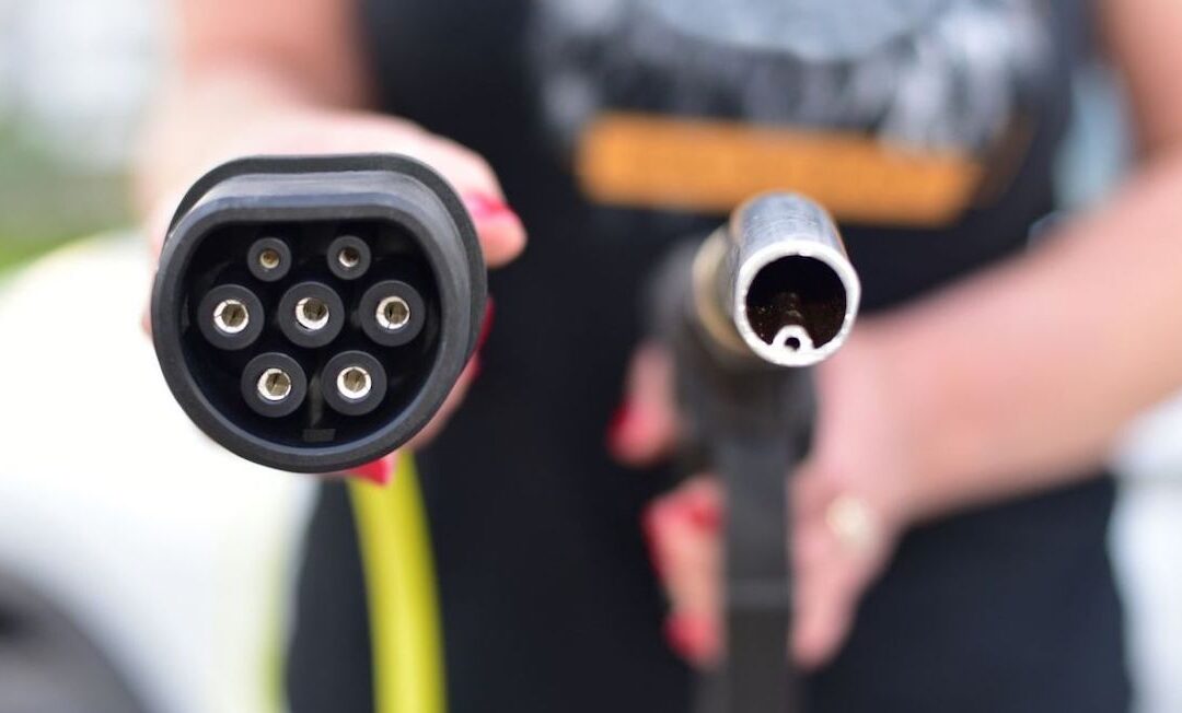 Enlace: Qué coche interesa comprar ya, ¿diésel, gasolina, eléctrico, híbrido…? Analizamos los costes por km
