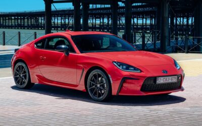 Enlace: Los cinco mejores coches gasolina que vende Toyota en España