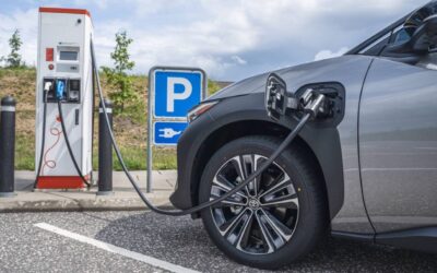 Enlace: ¿Por qué es mejor esperar tres años para comprarse un coche eléctrico?