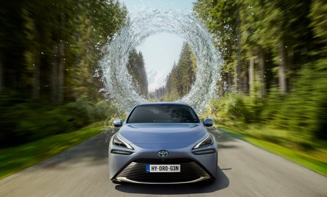 Enlace: Toyota da un giro a su estrategia de coches de hidrógeno: una tecnología viable que soporta un gran lastre