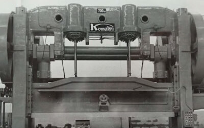 Enlace: En 1934 Toyota estrenó una enorme máquina para hacer coches. Hoy la va a mover medio mundo para reírse de la obsolescencia programada