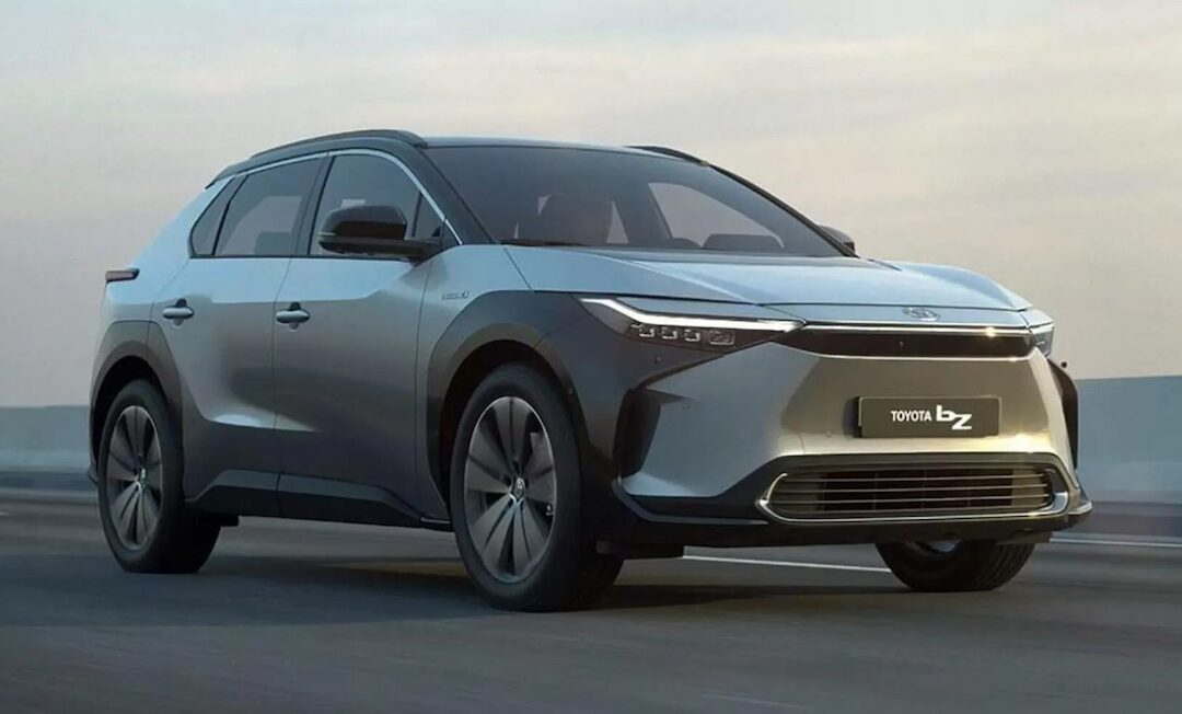 Enlace: Toyota rechaza el coche eléctrico y afirma que no es el futuro, pero tiene una revolucionaria alternativa