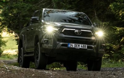 Enlace: Toyota Hilux 2024 o Ford Ranger, ¿cuál es mejor?