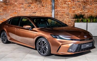 Enlace: El Toyota Camry 2025 desembarca en Europa, la renovada berlina híbrida ya tiene precios en Polonia