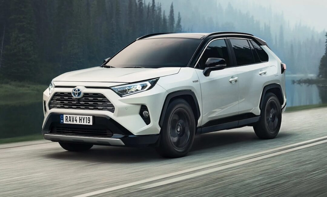 Enlace: Nuevo Toyota RAV4, diferencias entre el híbrido y el híbrido enchufable