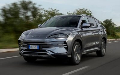 Enlace: BYD Seal U PHEV o Toyota RAV4 PHEV, a la caza de un SUV para toda la familia y con Etiqueta Cero