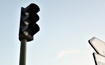 Enlace: Cómo debemos conducir (y no conducir) en un escenario como el peor apagón de la historia de España