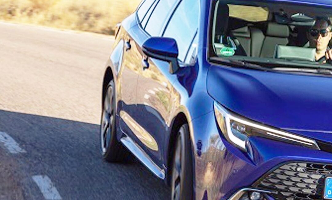 Enlace: 17.000 talleres confirman cuál es uno de los coches híbridos más fiables de España, de ahí su éxito en ventas