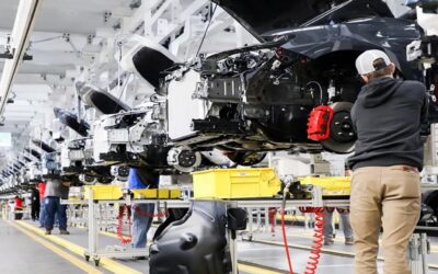 Enlace: Toyota reinventa la manera de fabricar dándole la vuelta a los coches con un sistema que parecía imposible