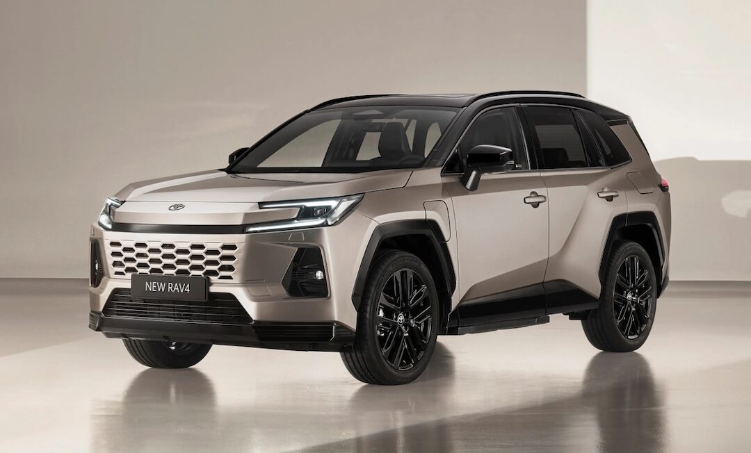 Enlace: Si estás pensando en comprar un nuevo Toyota RAV4 2025, apunta porque ya sabemos cuándo y cómo llega el nuevo