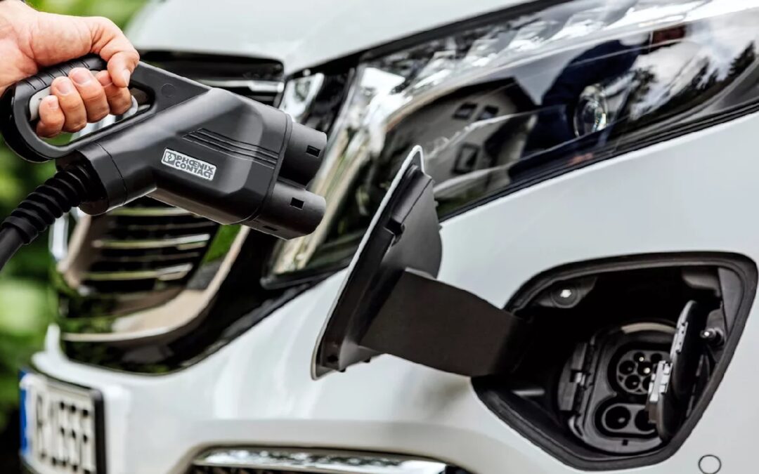 Enlace: Los coches eléctricos no son mucho más fiables que los de combustión y son más caros de reparar