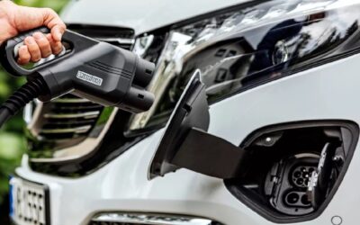 Enlace: Los coches eléctricos no son mucho más fiables que los de combustión y son más caros de reparar