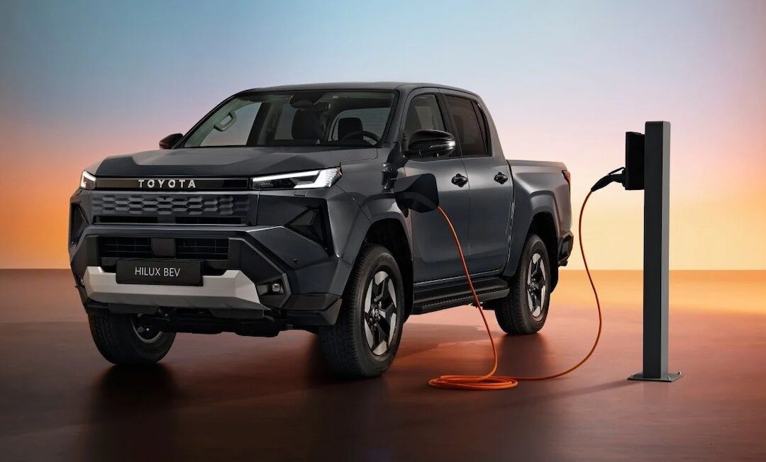 Enlace: Toyota revela la novena generación del Hilux, la popular pick-up llega en eléctrico y con una tecnología de propulsión sorpresa