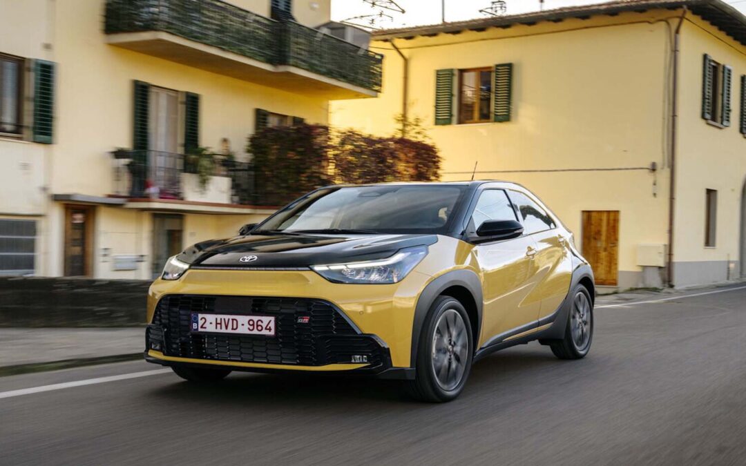 Enlace: Probamos el Toyota Aygo X Cross: un mini híbrido de 116 CV que gasta 3,8 l/100 km y nos recuerda por qué los coches urbanos tienen tanto sentido