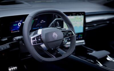 Enlace: La mejor alternativa al Toyota RAV4 GR Sport híbrido enchufable es este Renault: 300 CV, acabado Alpine y más barato