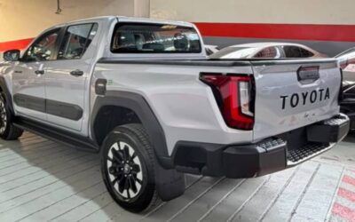 Enlace: Toyota Hilux 2027: así es la renovación de la pick up que competirá contra Ford Ranger y la nueva Volkswagen Amarok