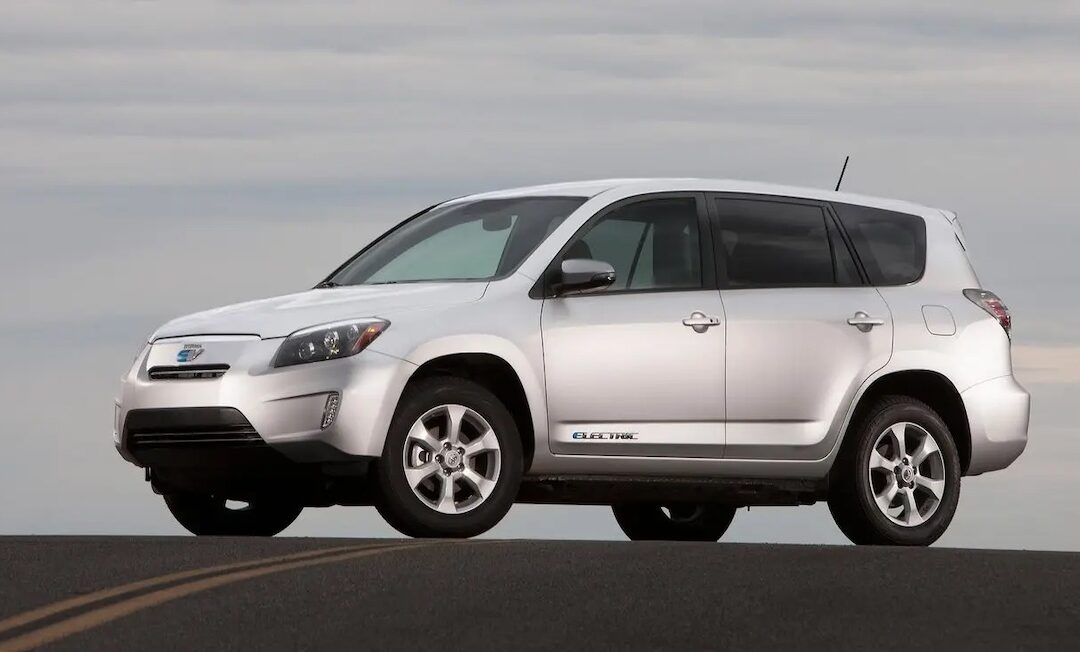 Enlace: Tras una primera generación, Toyota necesitó a Tesla para fabricar su segundo RAV4 totalmente eléctrico